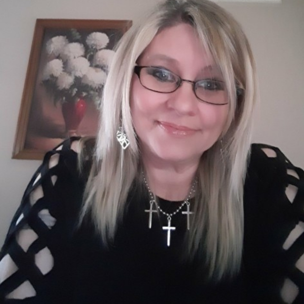 Meet your Posher, Stephanie